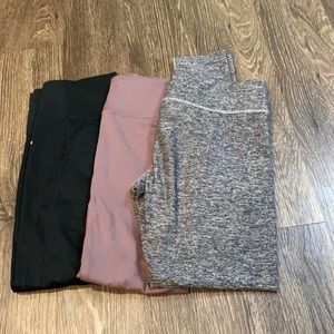 Bundle of 3 leggings
